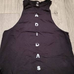 Adidas top